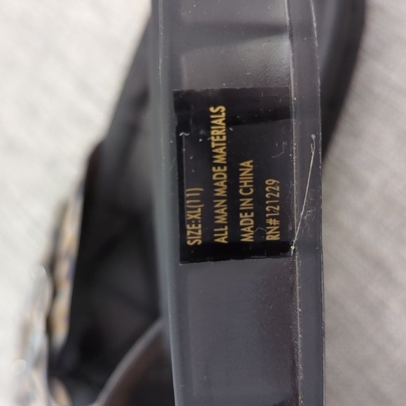 NWT Chatties Leopard Print Sandals - Picture 6 of 10